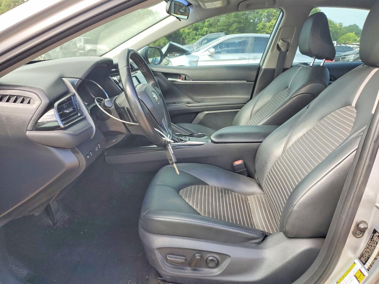 2019 Toyota Camry Se - Фото 7