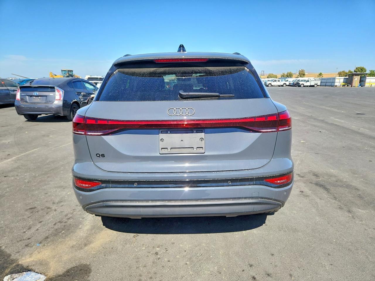 2025 Audi Q6 E-Tron - Фото 6