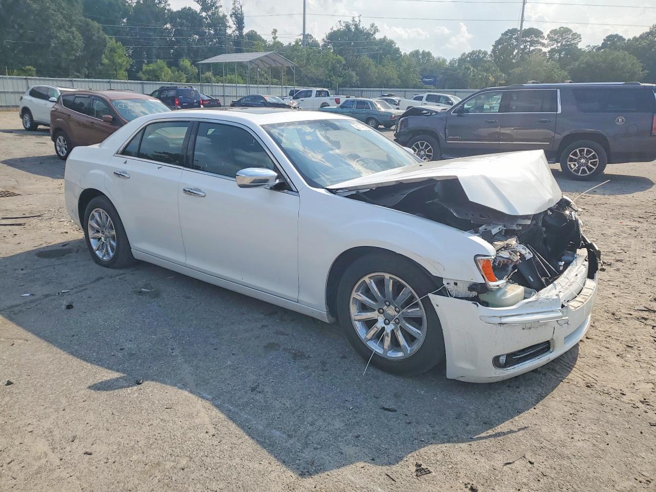2012 Chrysler 300 Limited - Image 4