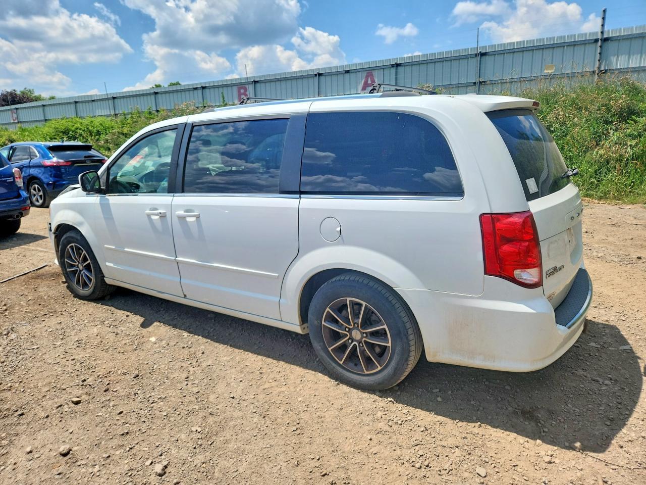 2016 Dodge Grand Caravan Se - Фото 2