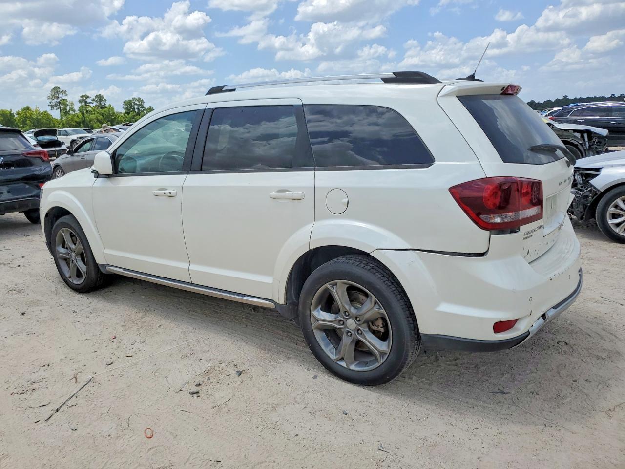 2016 Dodge Journey Crossroad - Фото 2