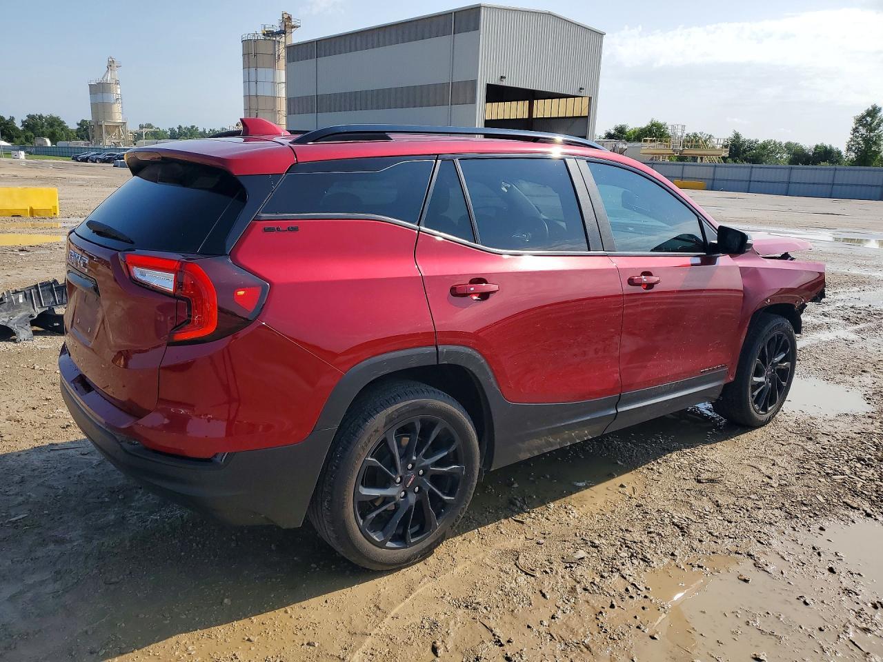 2023 GMC Terrain Sle - Image 3