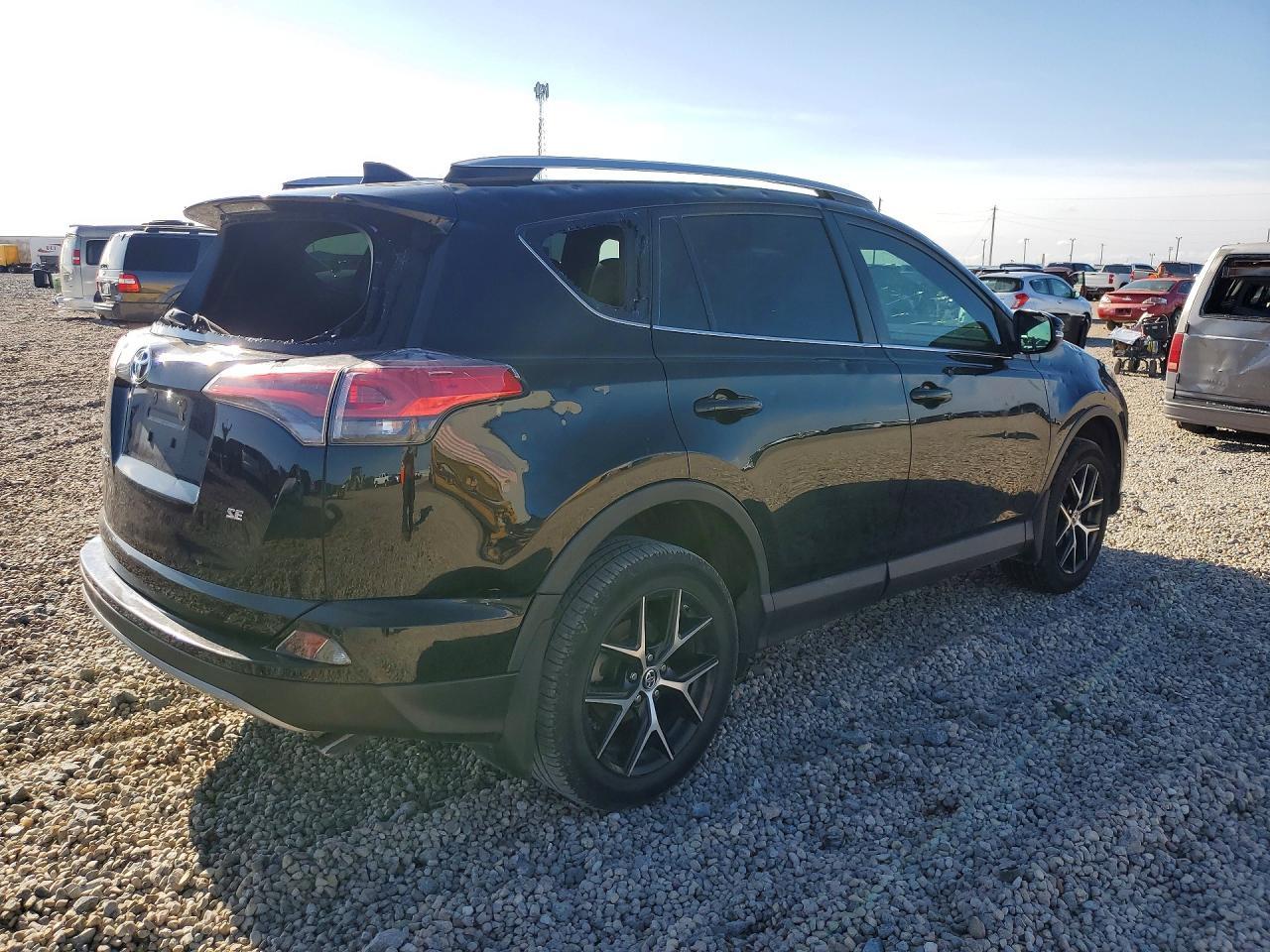 2018 Toyota Rav4 Se - Фото 3