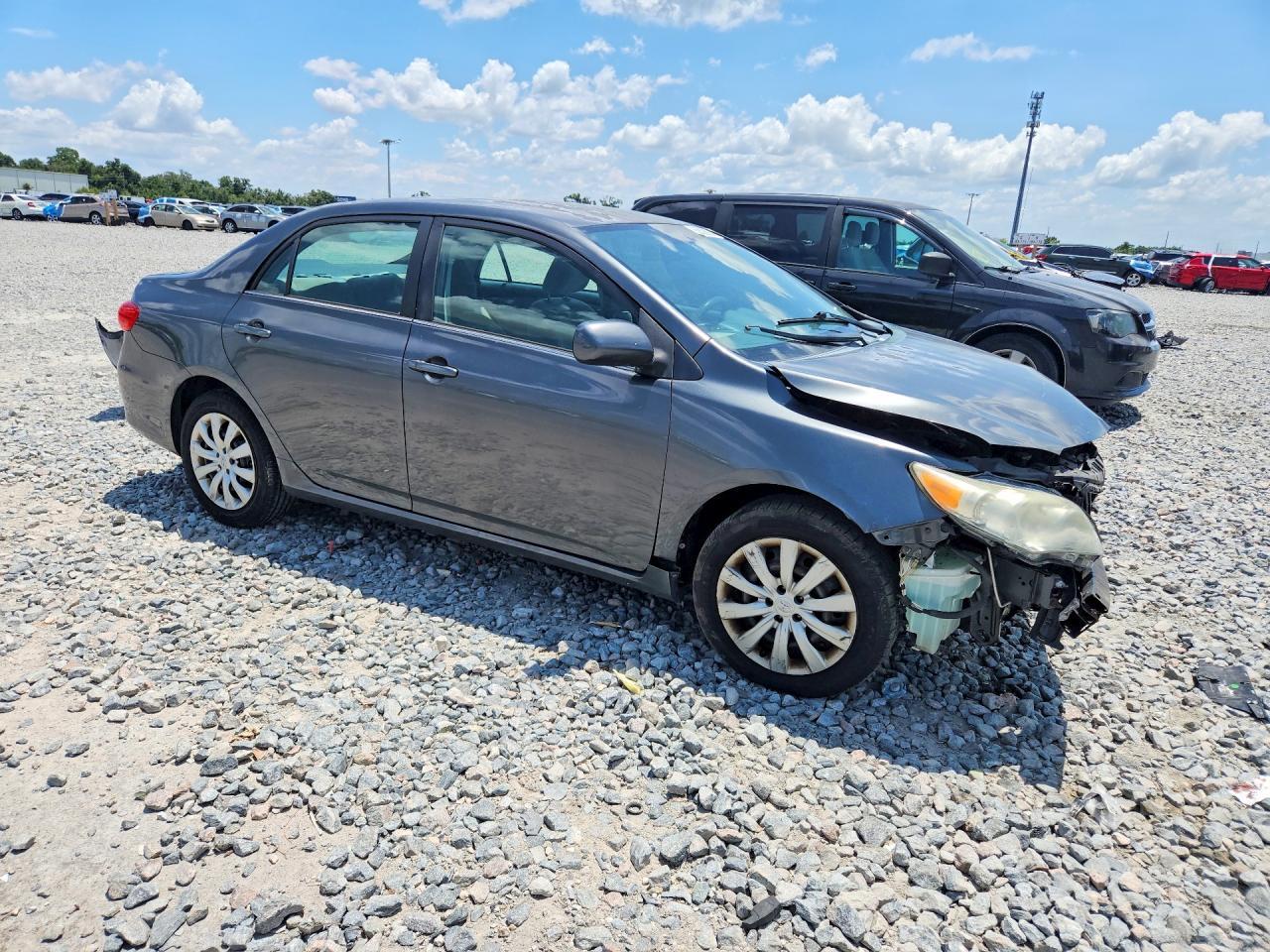 2013 Toyota Corolla Le - Фото 4
