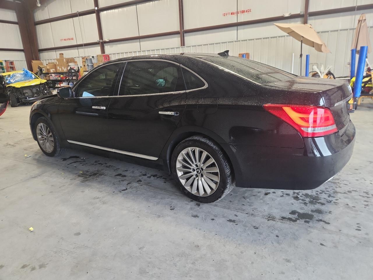 2014 Hyundai Equus Signature - Image 2