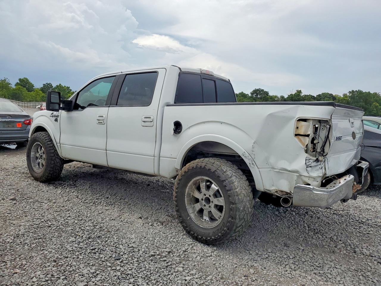 2010 Ford F150 Supercrew - Image 2