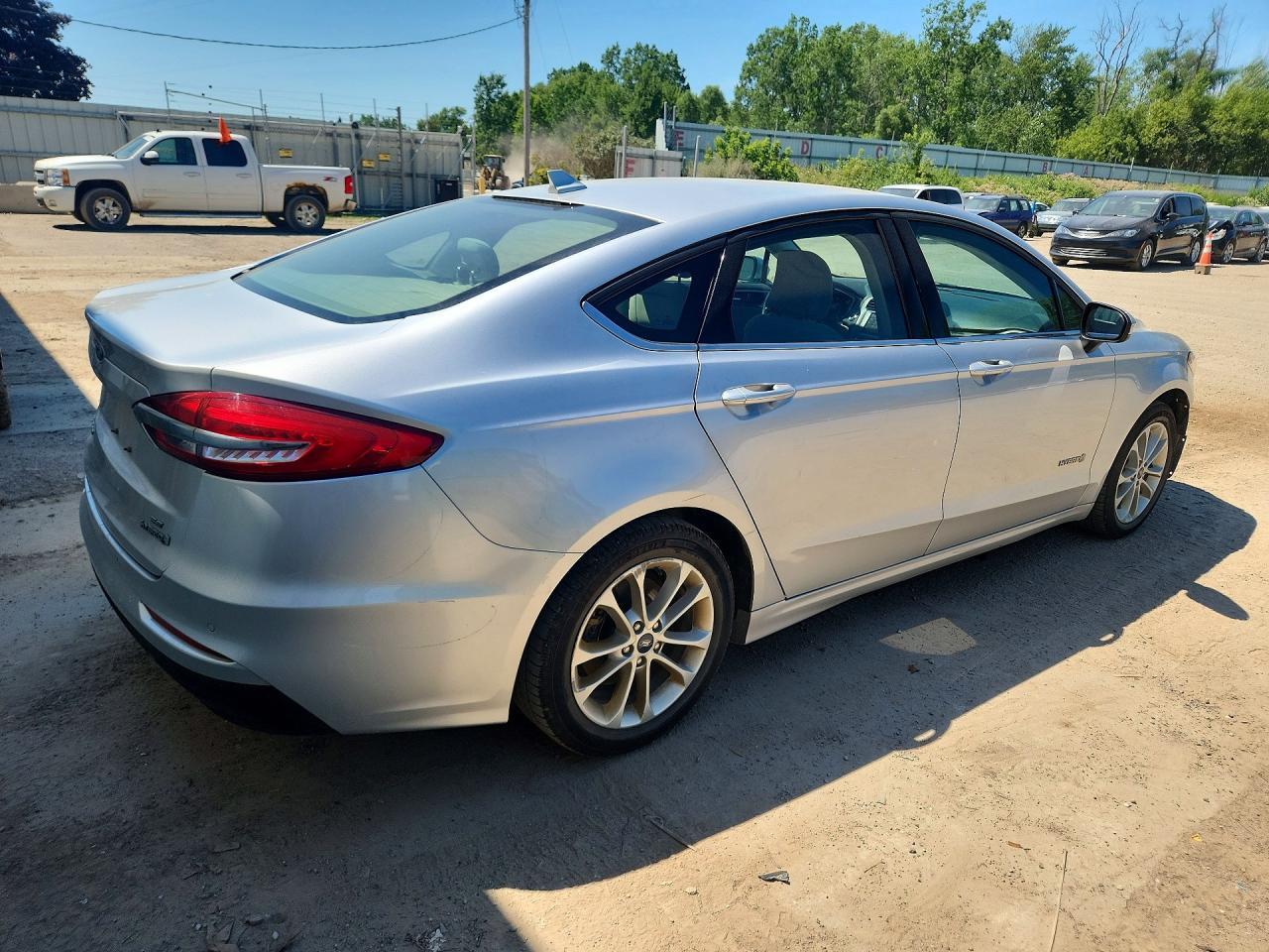 2019 Ford Fusion Se - Фото 3