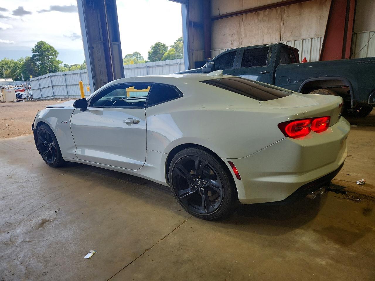 2021 Chevrolet Camaro Lz - Фото 2