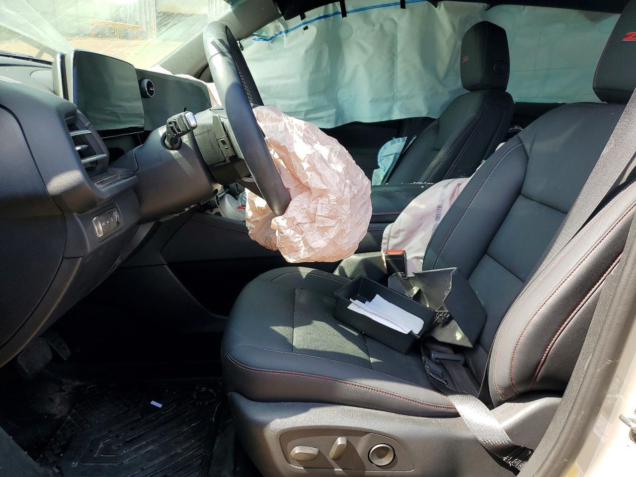 2026 Chevrolet Traverse Z71 - Image 7