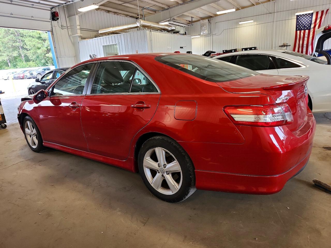 2011 Toyota Camry Se V6 - Фото 2