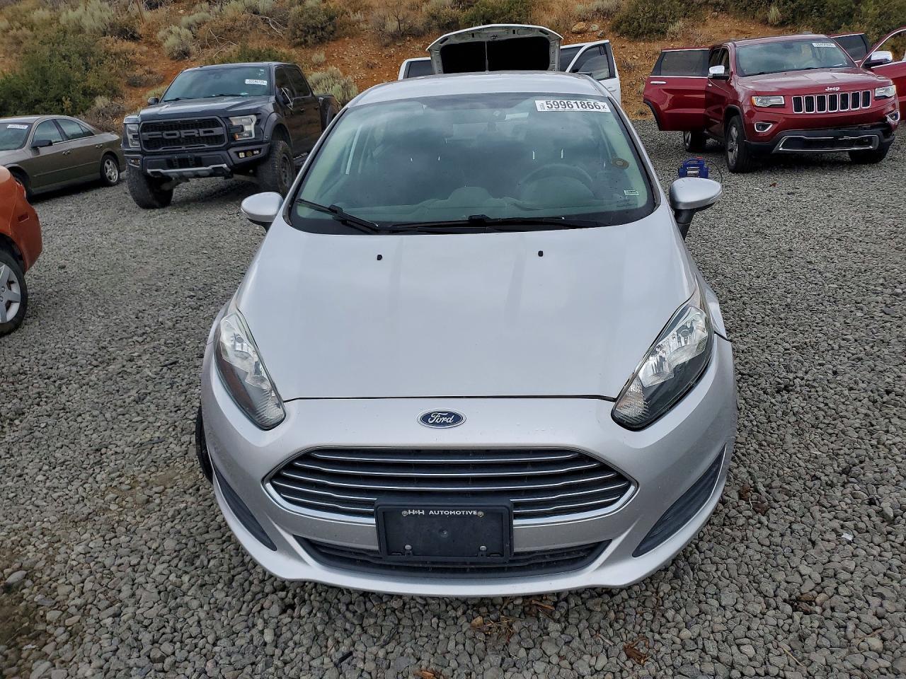 2014 Ford Fiesta Se - Фото 5