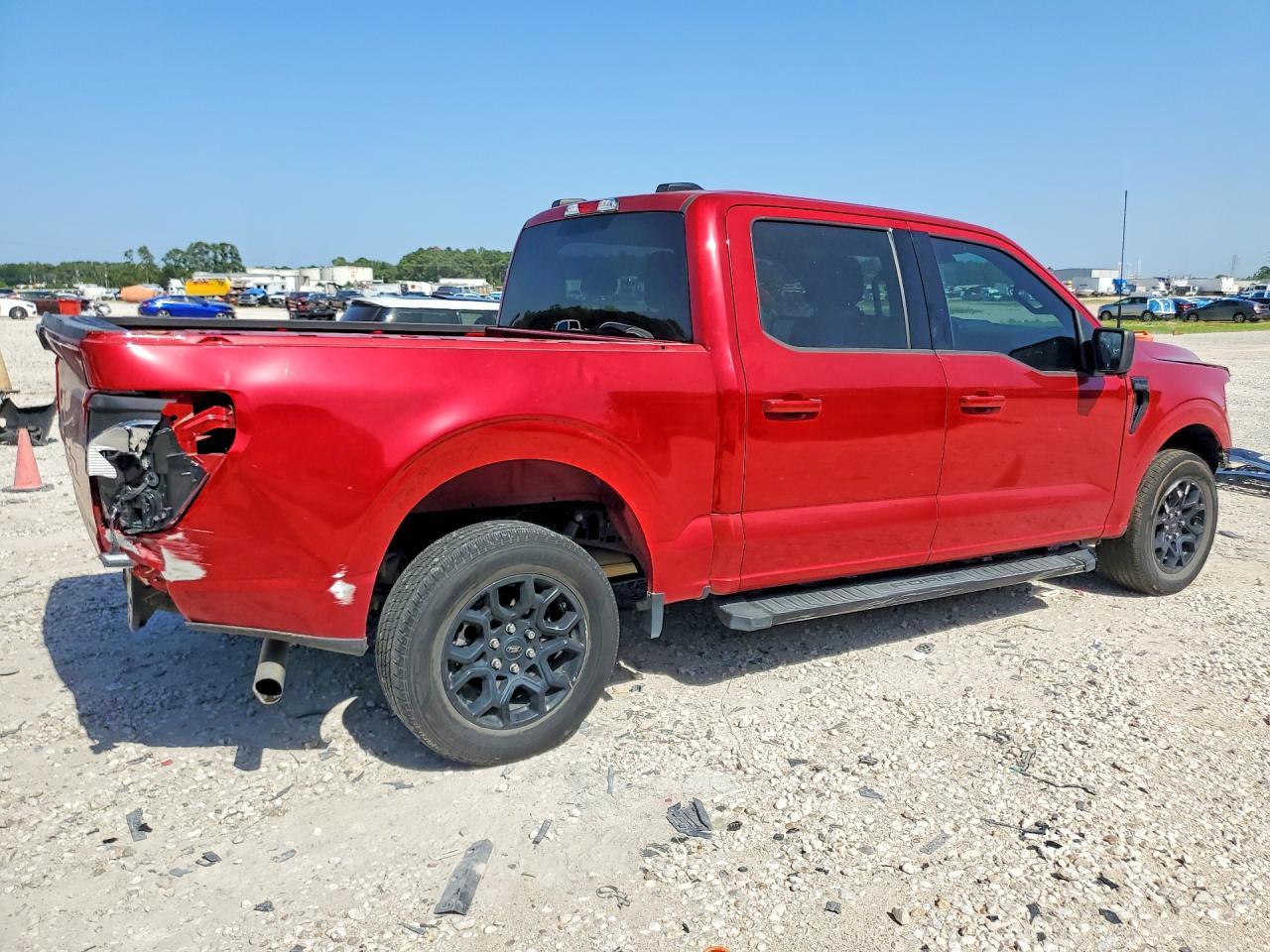 2024 Ford F150 Xlt - Фото 3