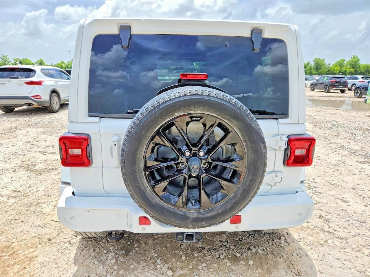 2021 Jeep Wrangler Unlimited Sahara - Фото 6