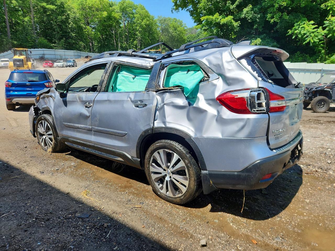 2022 Subaru Ascent Touring - Фото 2