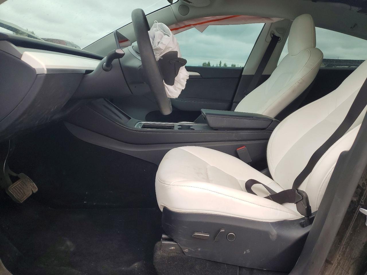 2024 Tesla Model Y - Фото 7