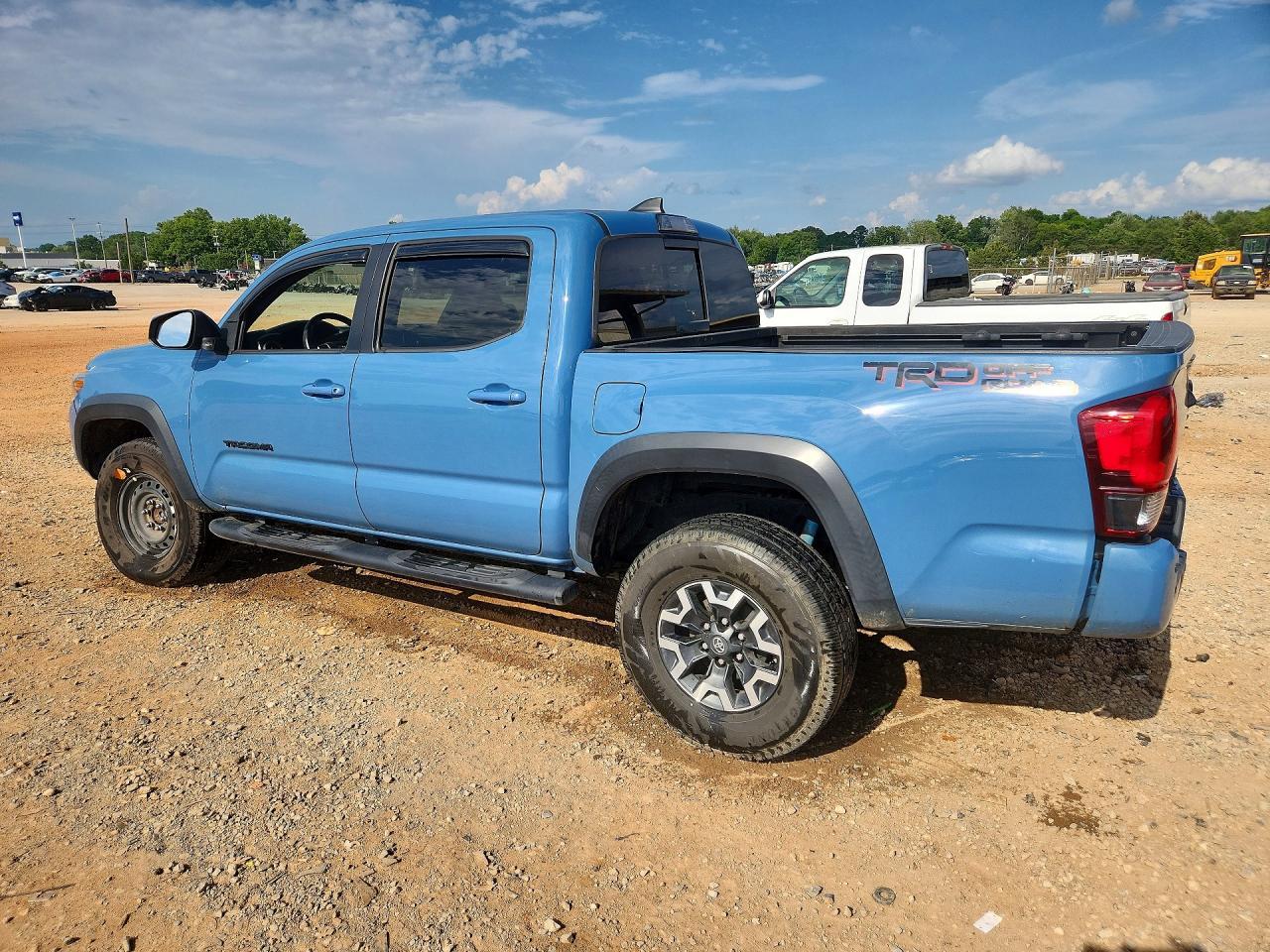 2019 Toyota Tacoma Trd Off-Road - Фото 2