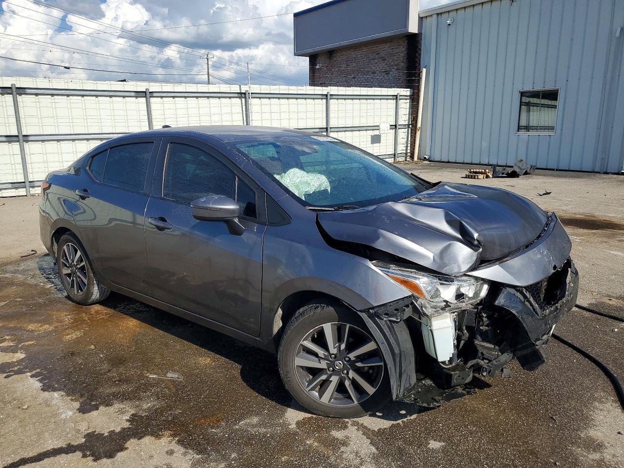 2021 Nissan Versa Sv - Image 4