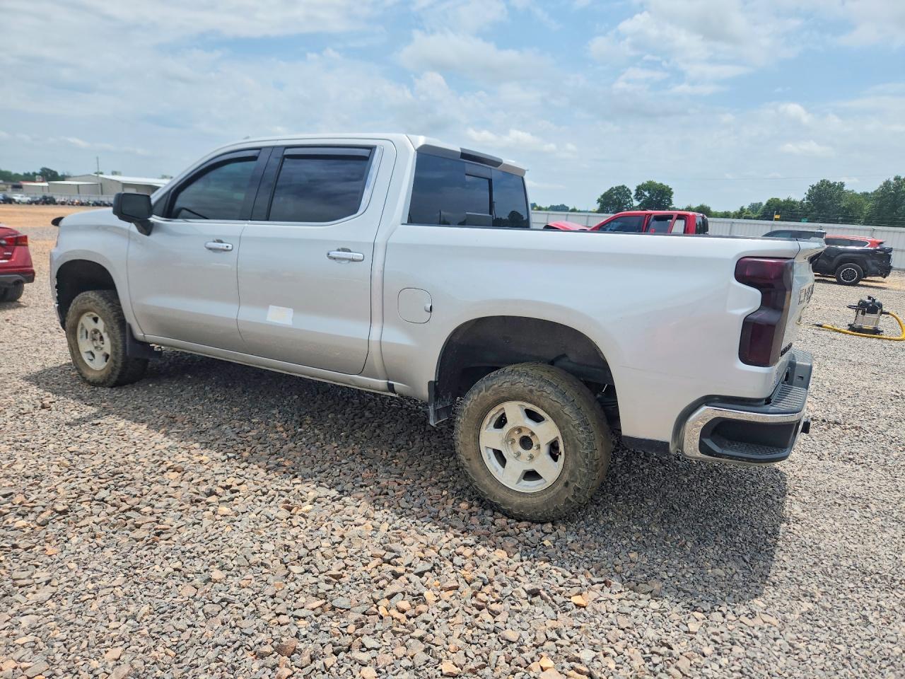 2020 Chevrolet Silverado K1500 Ltz - Фото 2