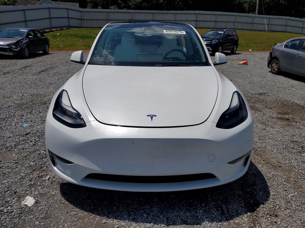 2023 Tesla Model Y - Фото 5