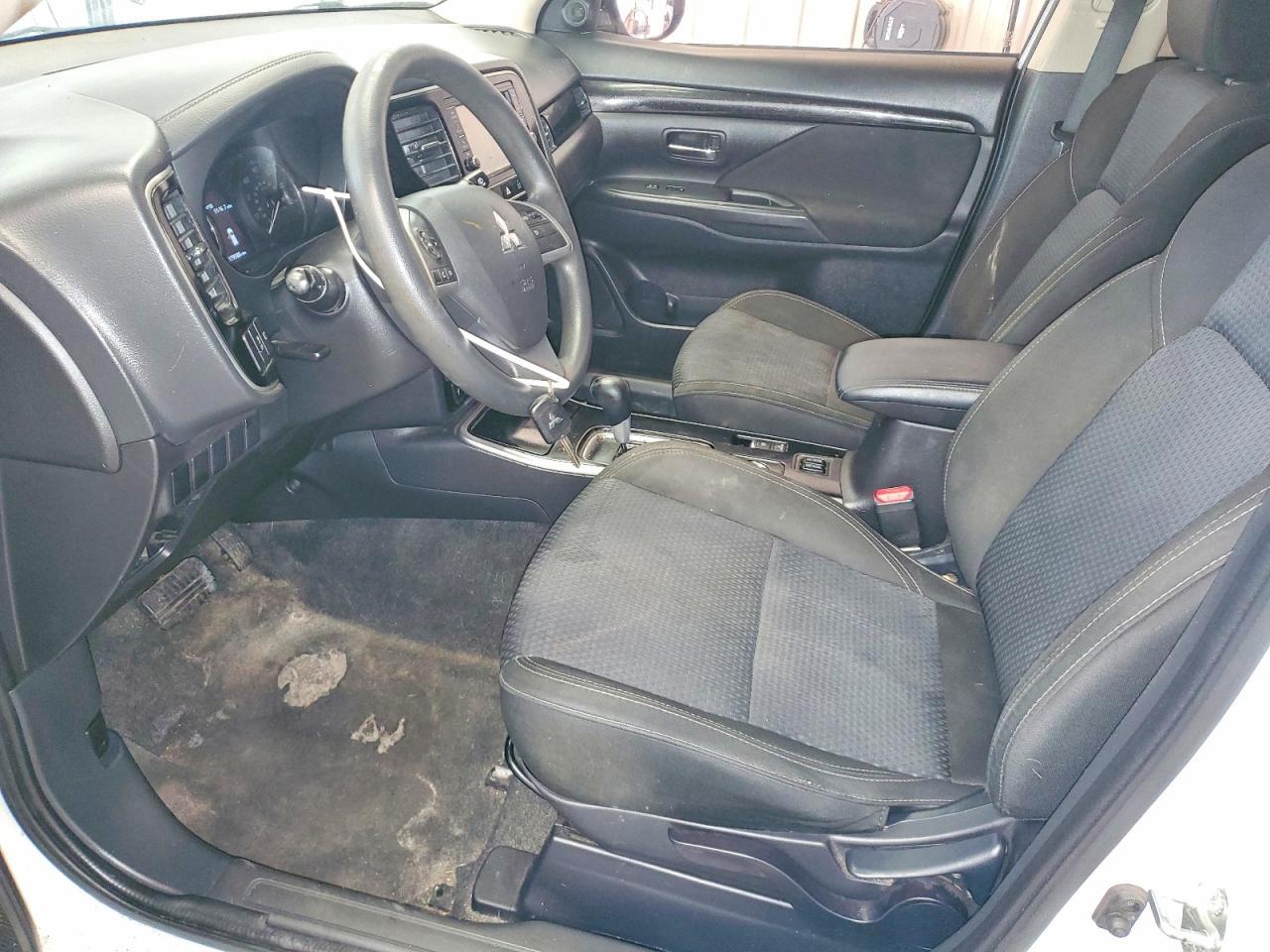 2019 Mitsubishi Outlander Se - Фото 7