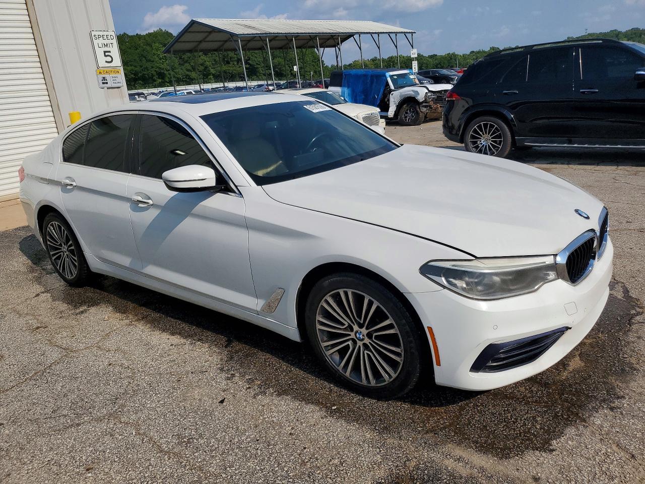 2017 BMW 540 I - Image 4