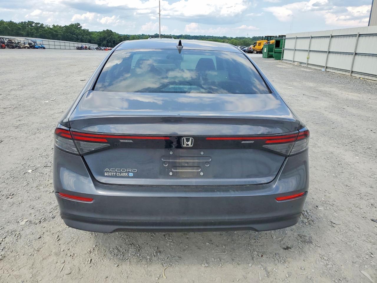 2025 Honda Accord Lx - Image 6