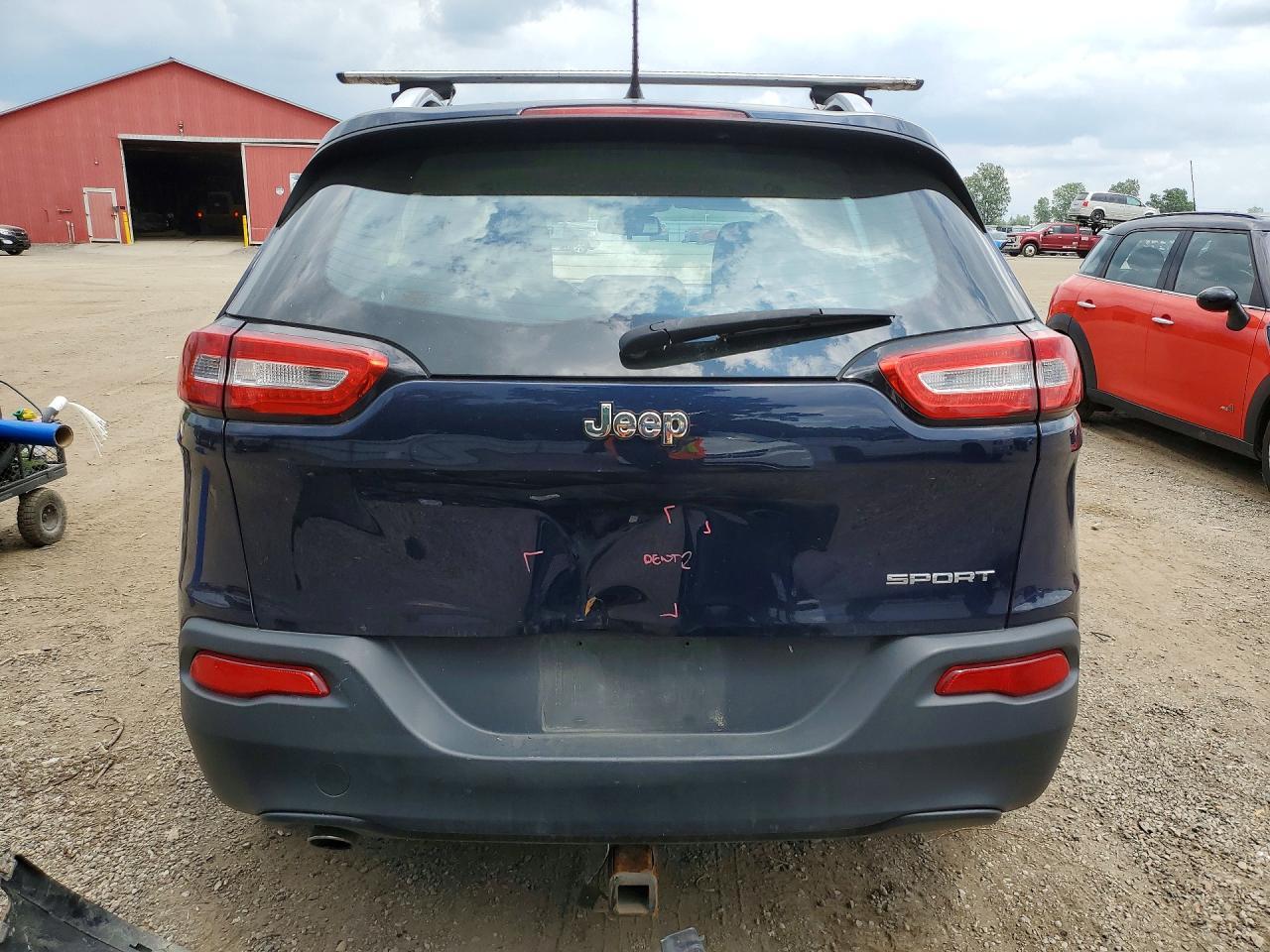 2016 Jeep Cherokee Sport - Фото 6