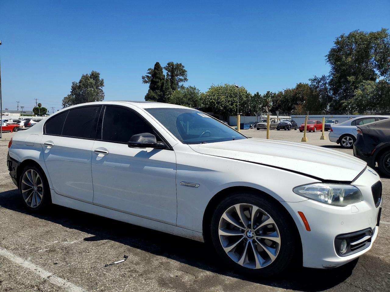 2015 BMW 528 I - Image 4