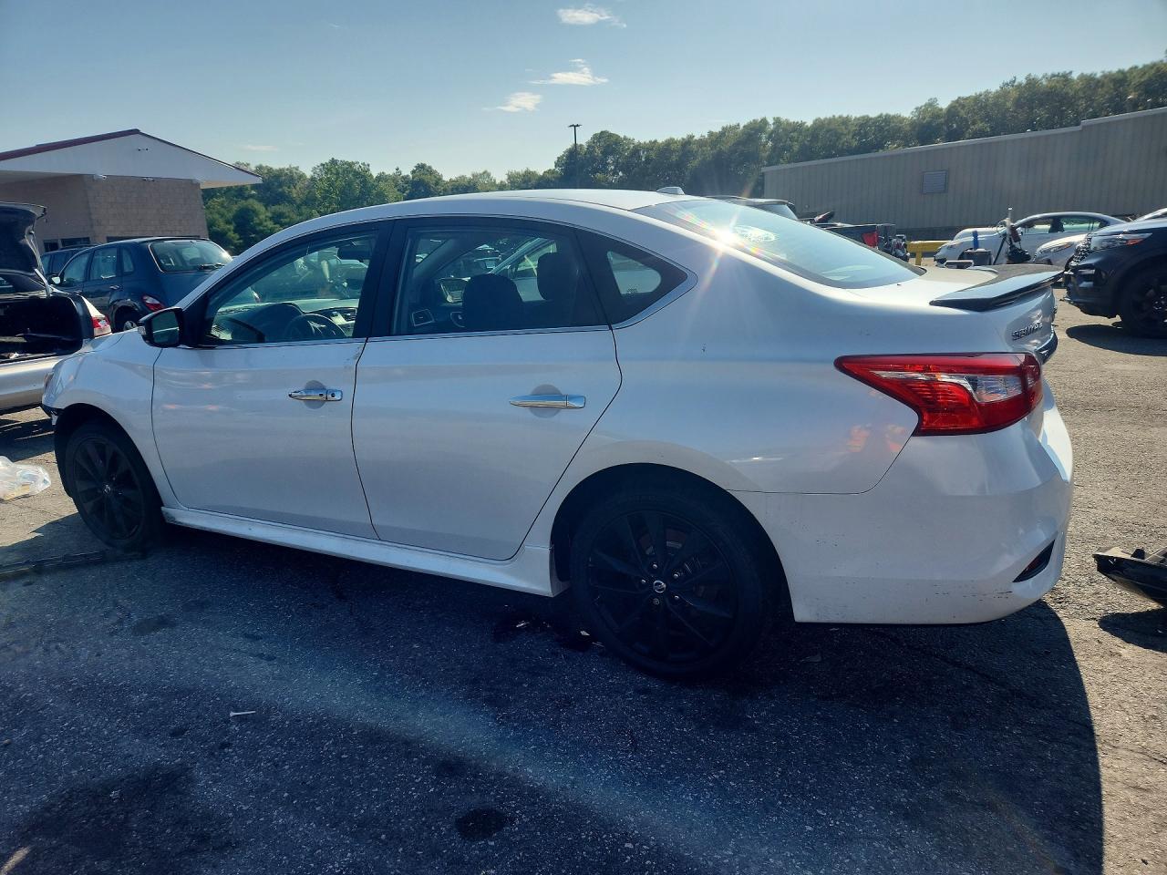 2017 Nissan Sentra Sr - Image 2