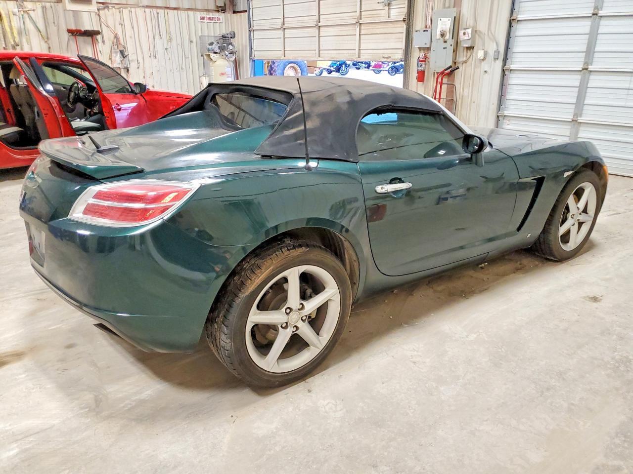 2008 Saturn Sky - Image 3