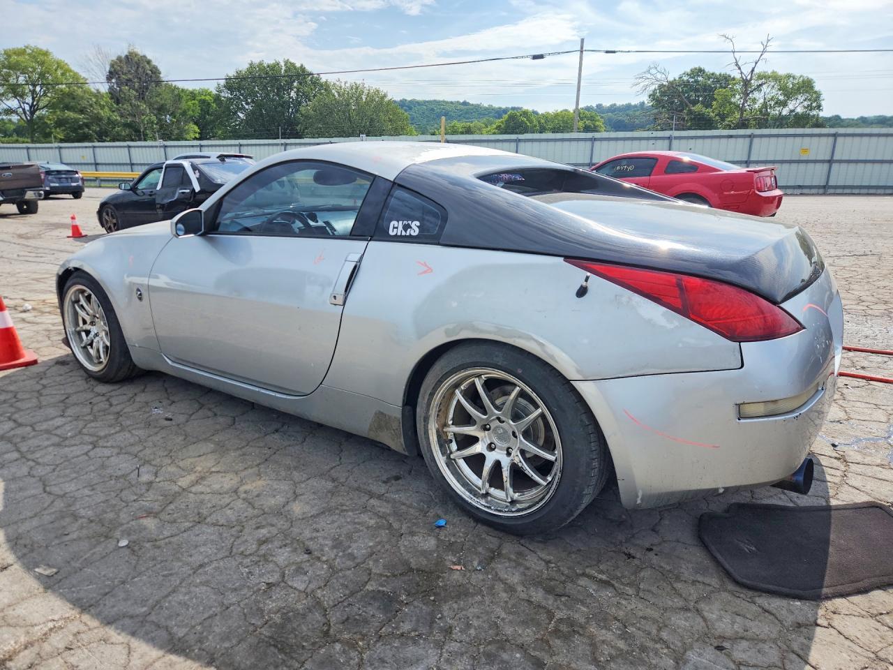 2003 Nissan 350Z Coupe - Фото 2