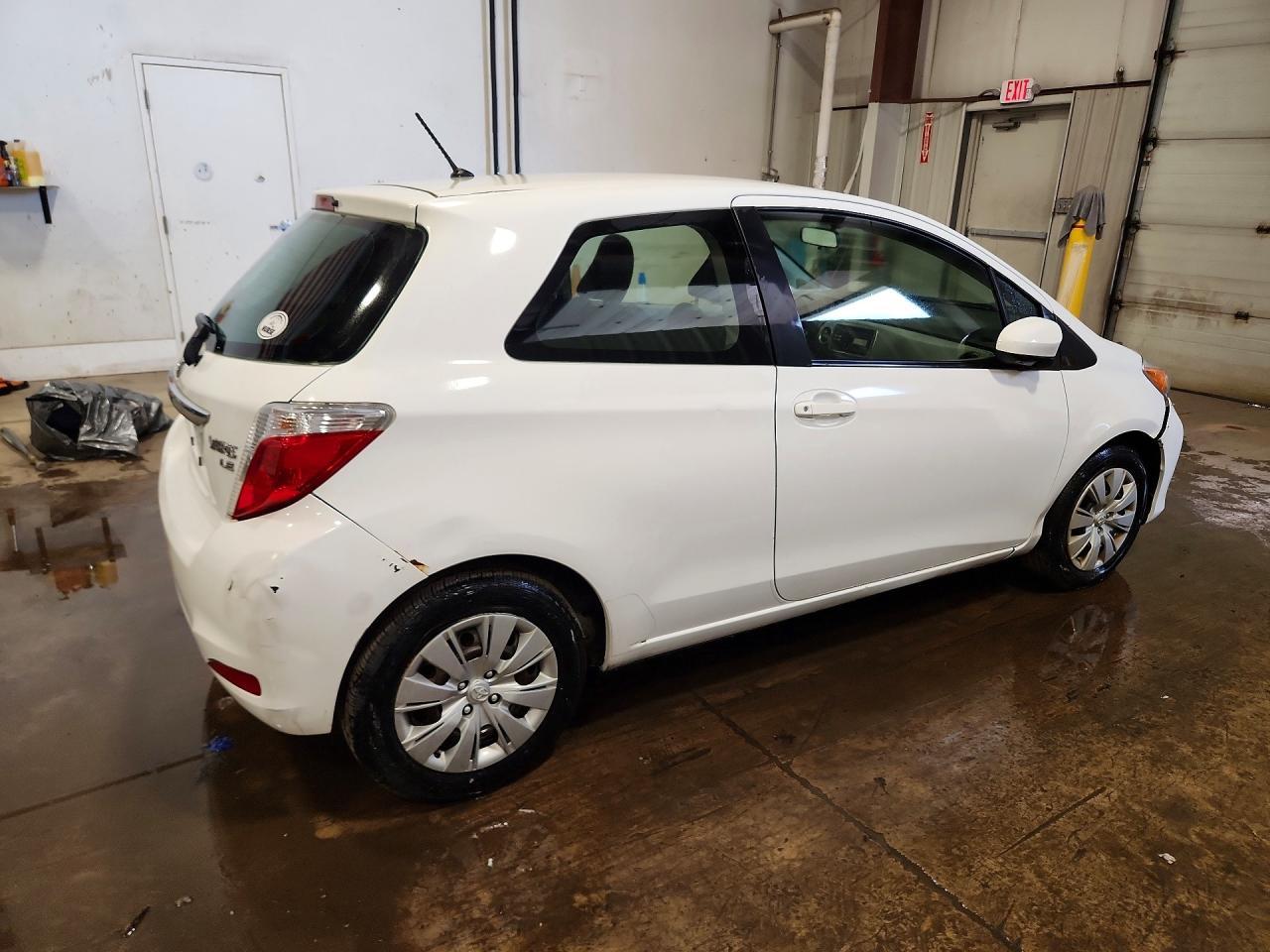 2014 Toyota Yaris 3-Door Le - Image 3