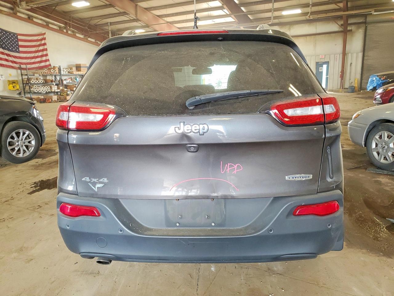 2016 Jeep Cherokee Latitude - Фото 6