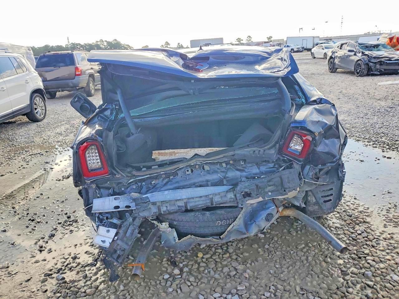 2019 Chrysler 300 S - Фото 6