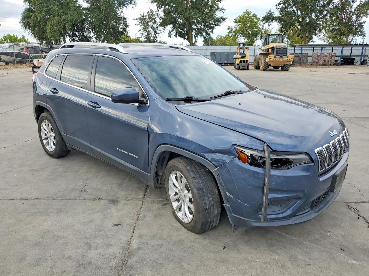 2019 Jeep Cherokee Latitude - Image 4