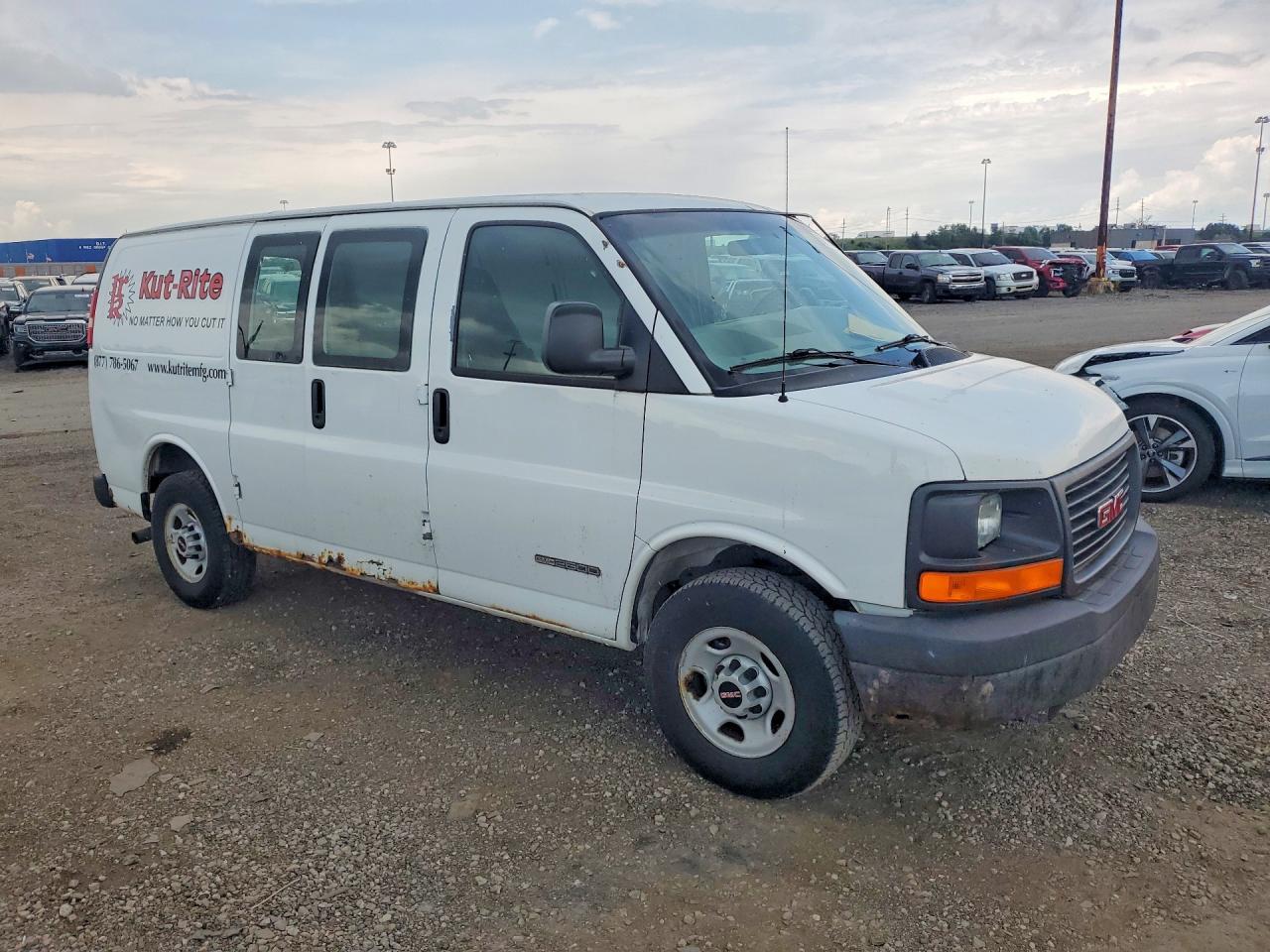 2006 GMC Savana 2500 Delivery Van - Image 4