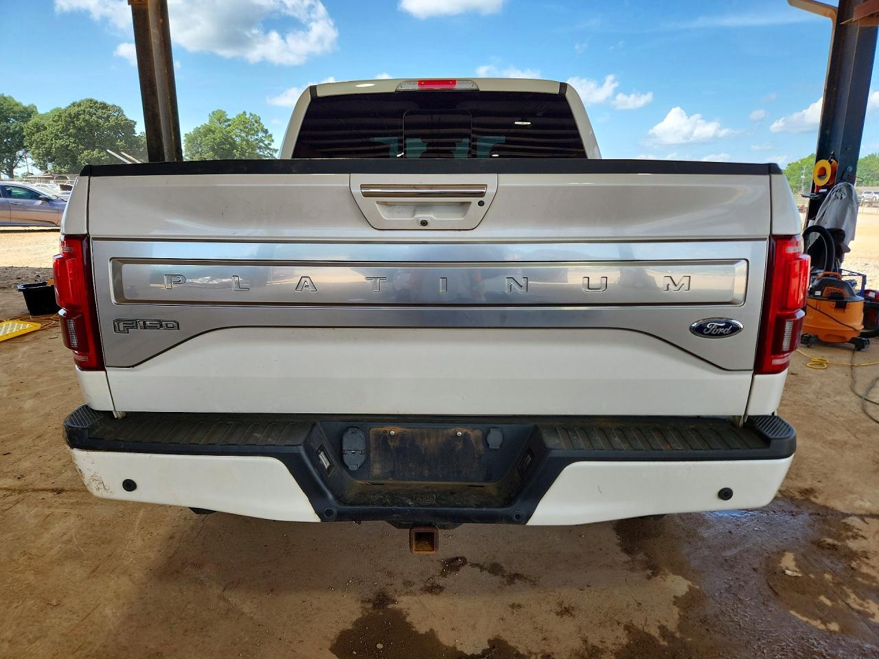 2015 Ford F150 Supercrew - Фото 6