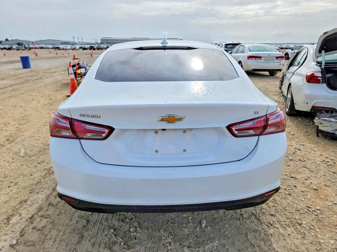 2022 Chevrolet Malibu Lt - Image 6