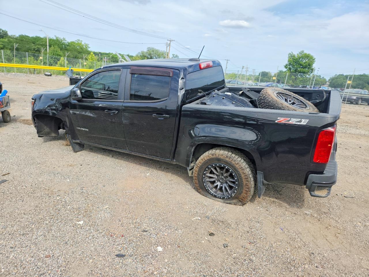 2015 Chevrolet Colorado Z71 - Фото 2