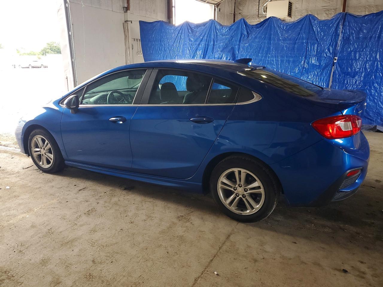 2017 Chevrolet Cruze Lt - Фото 2