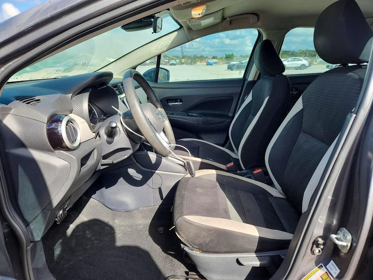 2021 Nissan Versa Sv - Image 7