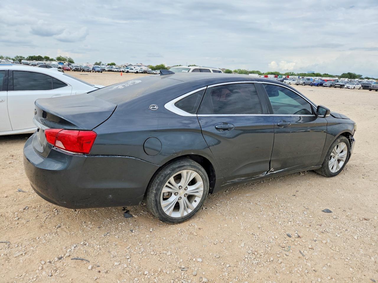 2018 Chevrolet Impala Lt - Image 3