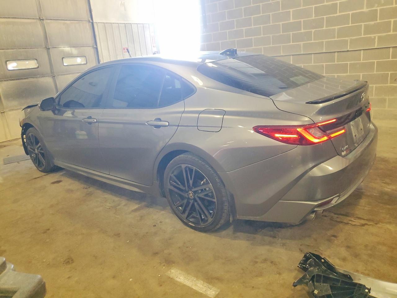 2026 Toyota Camry Xse - Фото 2
