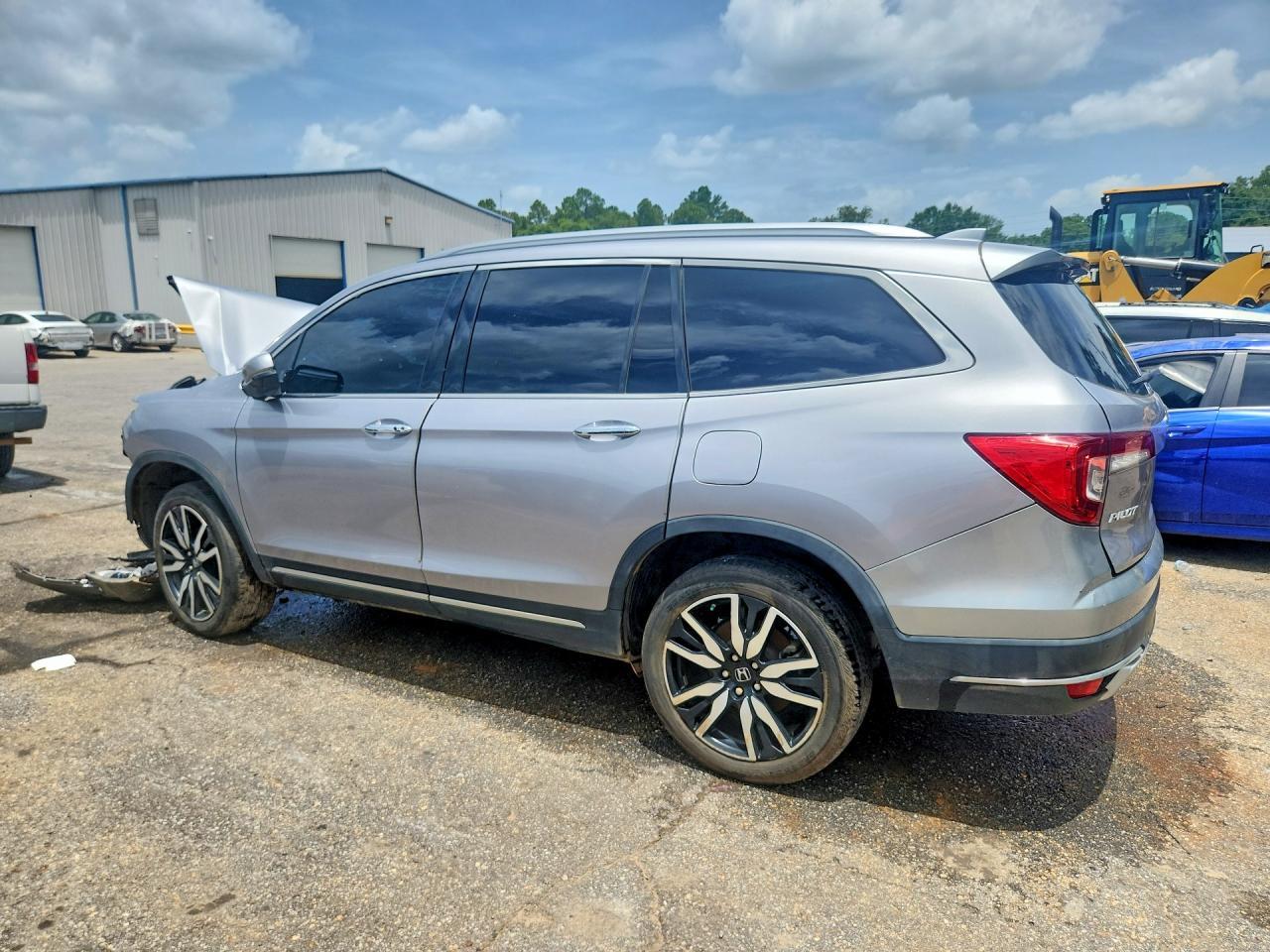 2022 Honda Pilot Touring - Фото 2