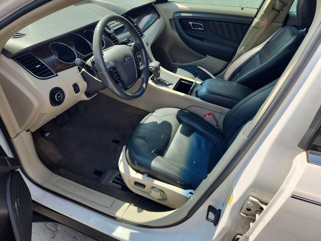 2010 Ford Taurus Sel - Image 7