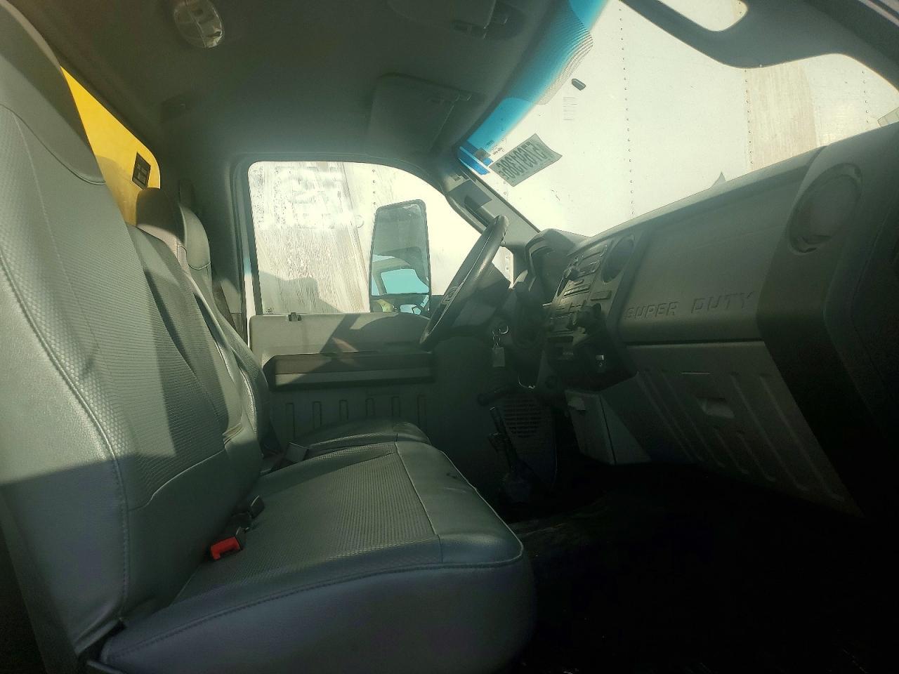 2019 Ford F750 Super Duty Box Truck - Фото 5