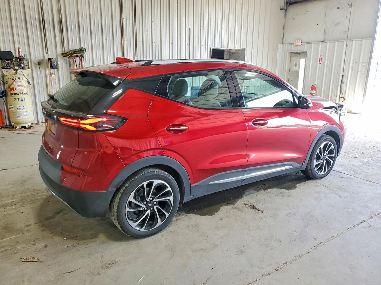 2023 Chevrolet Bolt Euv Premier - Image 3