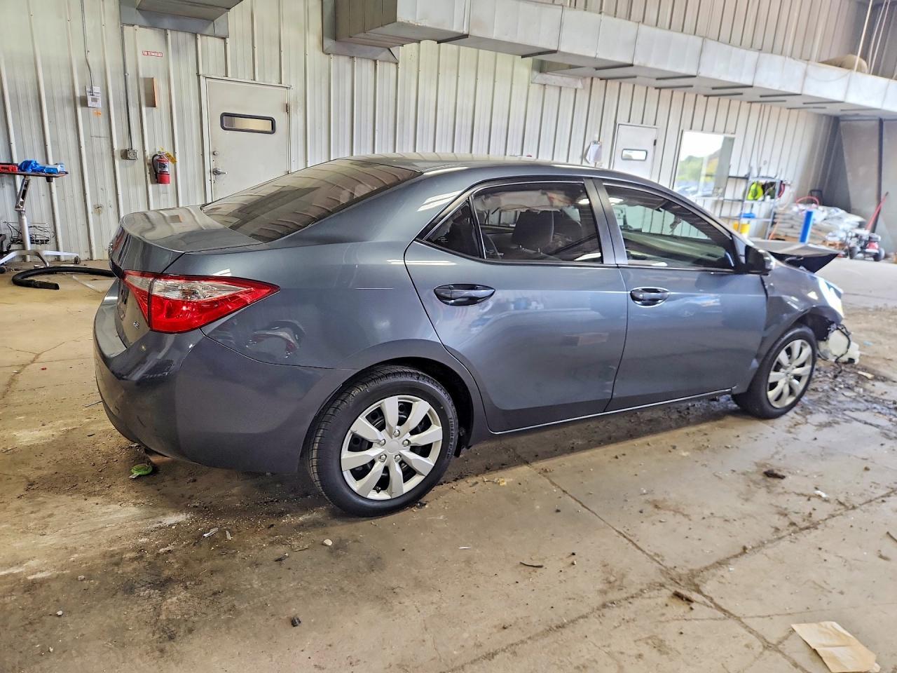 2014 Toyota Corolla Le - Image 3