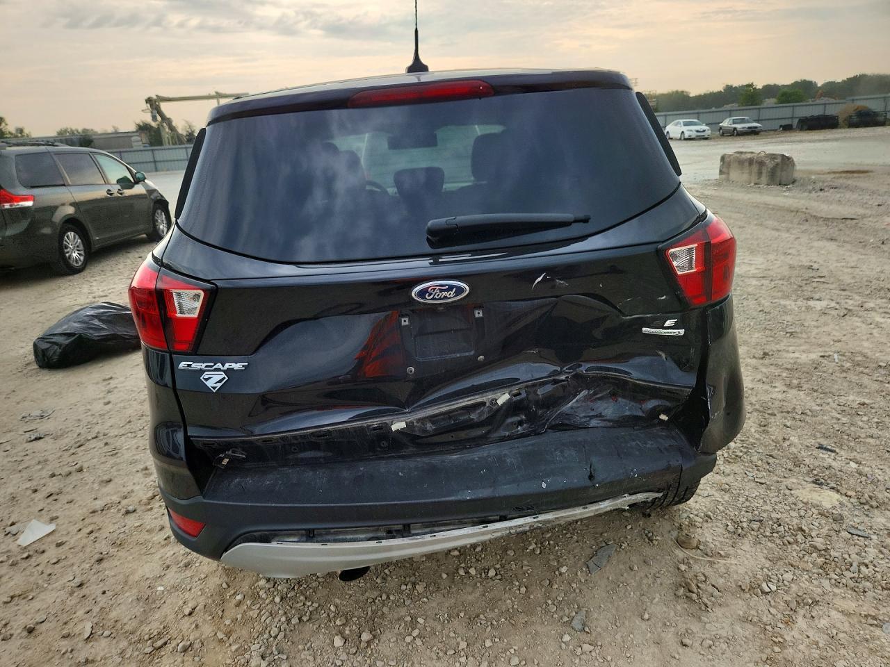 2019 Ford Escape Se - Фото 6