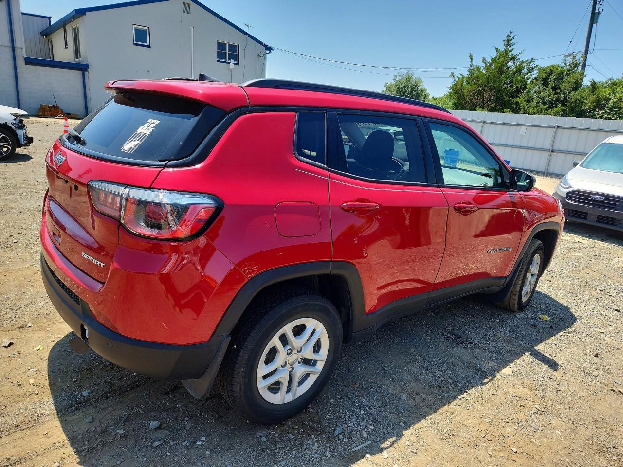 2018 Jeep Compass Sport - Фото 3